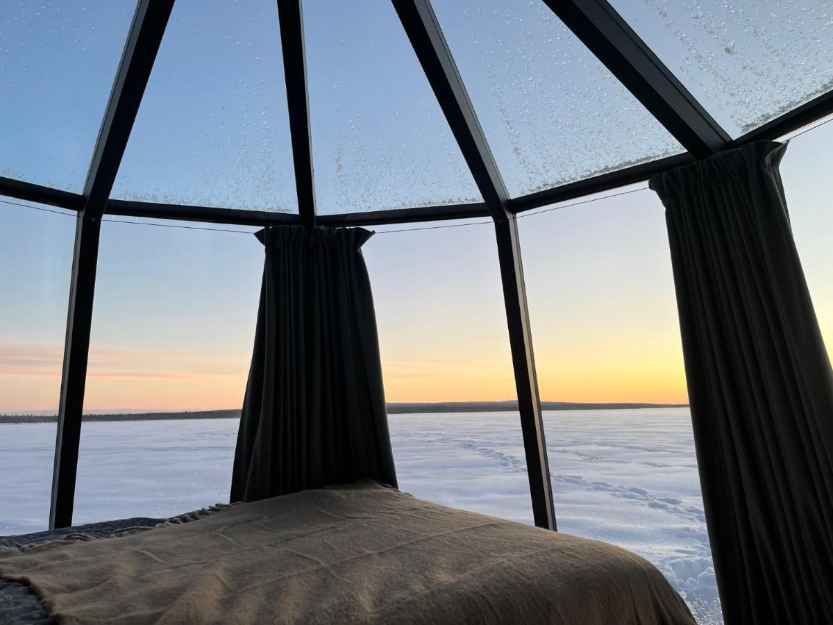 רובניימי Vikajaervi Lake View Experience Igloos מראה חיצוני תמונה