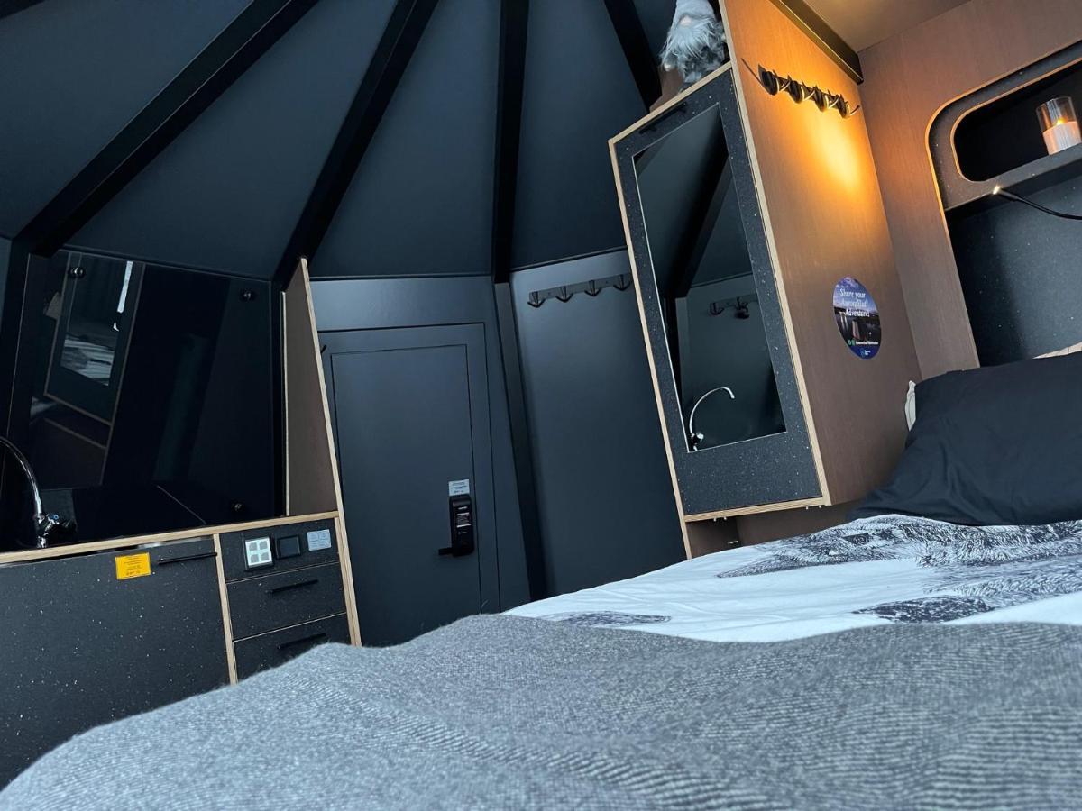 רובניימי Vikajaervi Lake View Experience Igloos מראה חיצוני תמונה