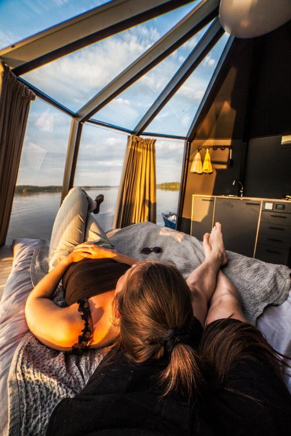 רובניימי Vikajaervi Lake View Experience Igloos מראה חיצוני תמונה