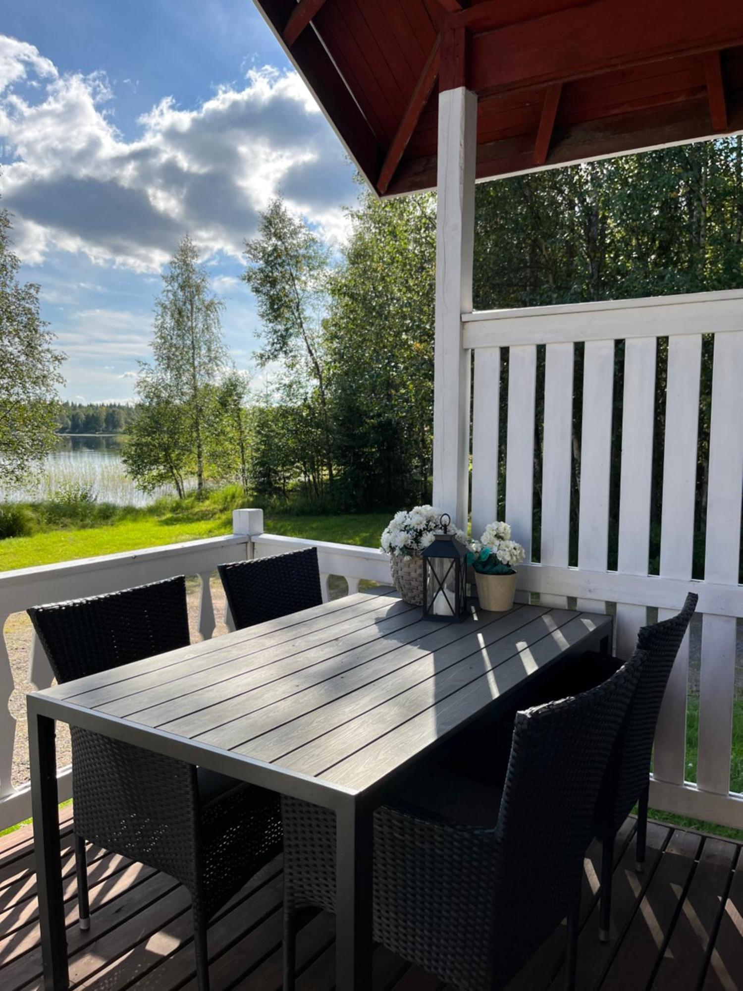 רובניימי Vikajaervi Lake View Experience Igloos מראה חיצוני תמונה