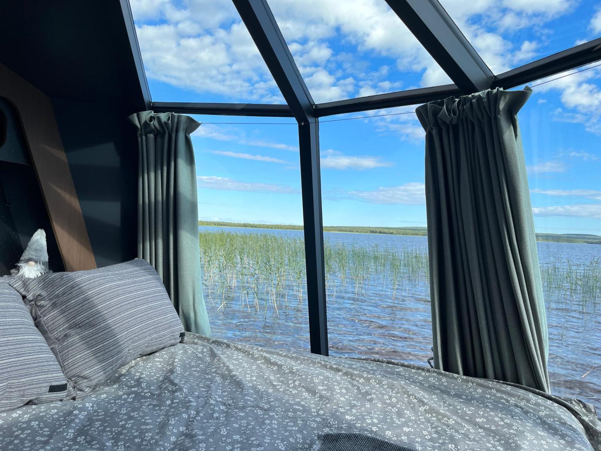 רובניימי Vikajaervi Lake View Experience Igloos מראה חיצוני תמונה